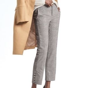 Banana Republic Avery Buttoned Plaid Work Slacks
